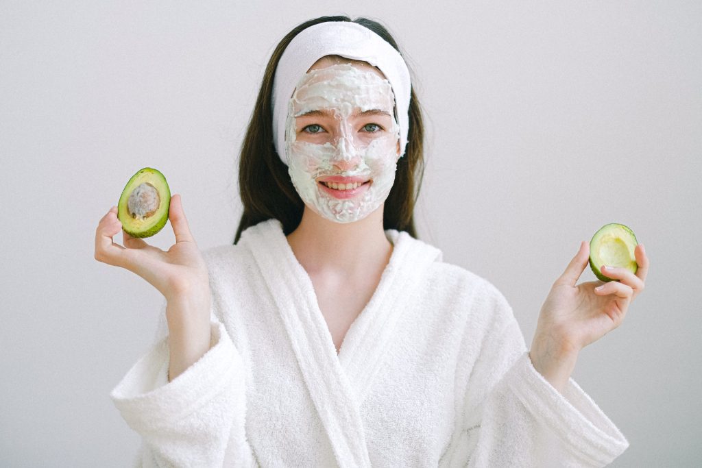 Manfaat facial brightening