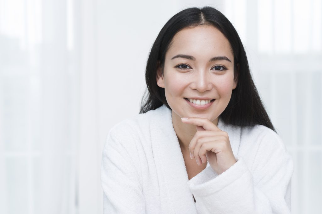 5 Tips Glowing Tanpa Makeup secara Alami saat Liburan